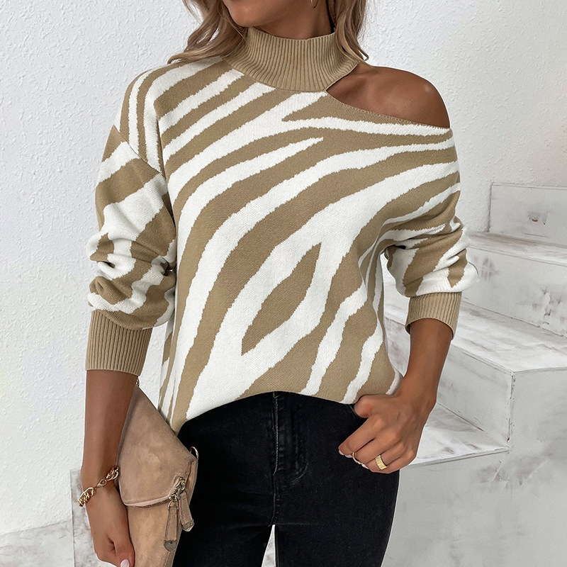 Pullover Off-The-Shoulder Tiger Print Knit Sweater